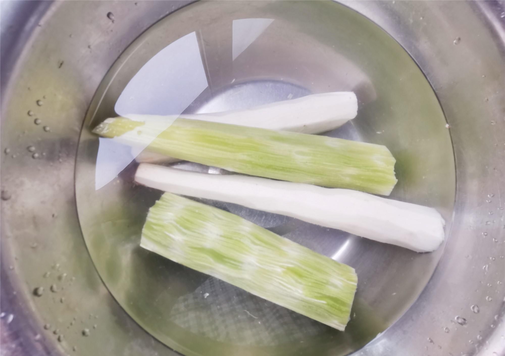 节日家宴素菜小炒，把这三种食材放在一起炒，简单快手，清淡脆嫩