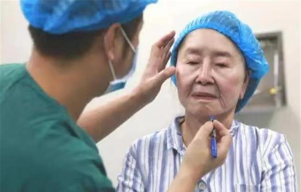 姑娘|还记得那个生完娃,一夜变成“老太婆”的姑娘吗?如今变成了这样