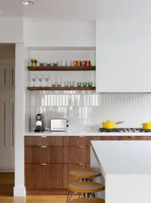 装修|厨房装修可别忽略了！灶台与吊柜中间贴层瓷砖做后挡板，太实用