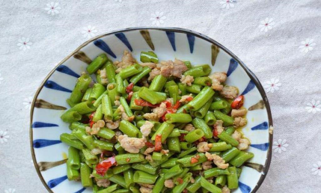 入秋后，遇见这菜别错过，营养搭配好消化，儿子每次吃个精光！