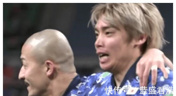 李霄鹏|国足02输球不意外,李霄鹏进入角色,一个问题没有解决!