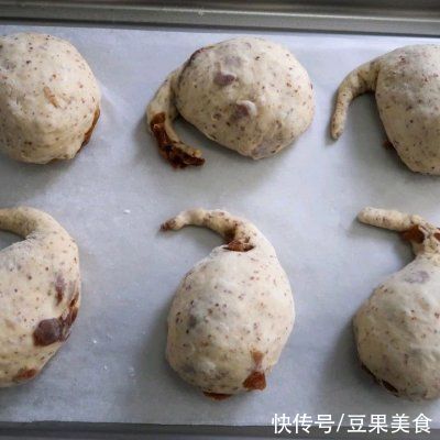 吴宝春|无限次回做的软欧「桂圆全麦面包」