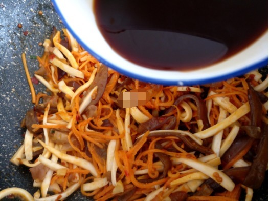 这菜比鱼香肉丝还要好吃10倍,每次家里做,家人总抱怨饭不够吃!