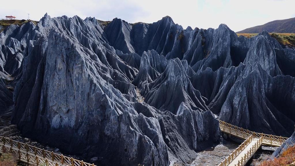 《鬼吹灯之昆仑神宫》取景地，国内唯一的高原石林景观，就在四川