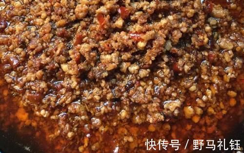 煮面条别再水开下锅了，开面馆的大哥透露“秘诀”，不起坨有劲道