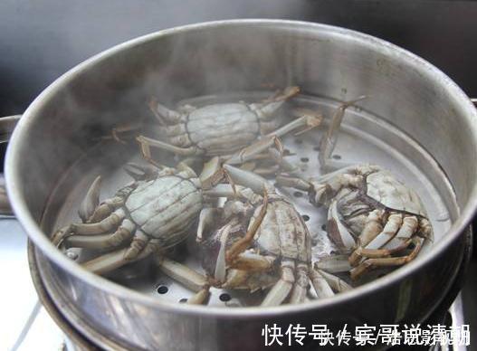 河蟹|不管蒸什么螃蟹，最忌直接蒸！多加这1步，既不掉腿也不流黄