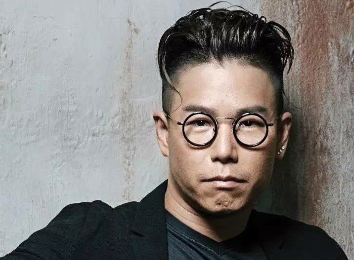 靠综艺翻红的林晓峰,出道很早事业平平,感情更是一地鸡毛!