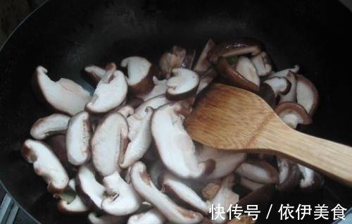 香菇|秋天别忘了吃香菇,这一种做法,一般人不告诉你,口感细腻丝滑