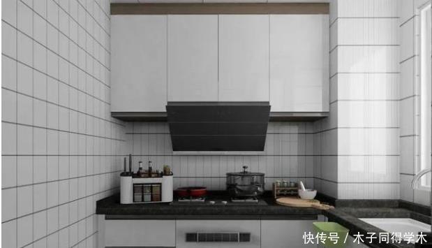 砧板|厨房油渍太多难清洁，简单一招，油污轻松擦干净，省时省力