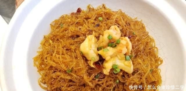 炒粉丝,焯水后直接炒是错的,少了一步,难怪结团又粘锅,不入味