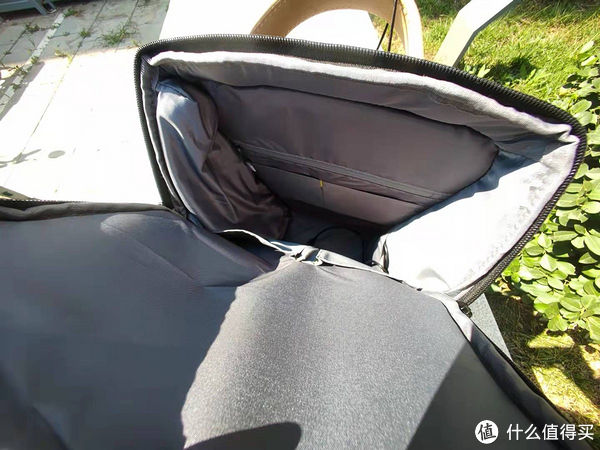 侧袋|地平线8号零感背包，市内出行好伴侣