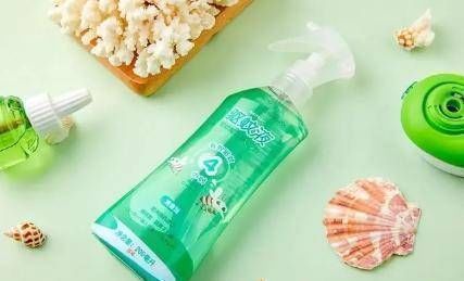 孩子|4岁男孩出去郊游后,他总是说耳朵疼,医生点了灯,父母害怕退后