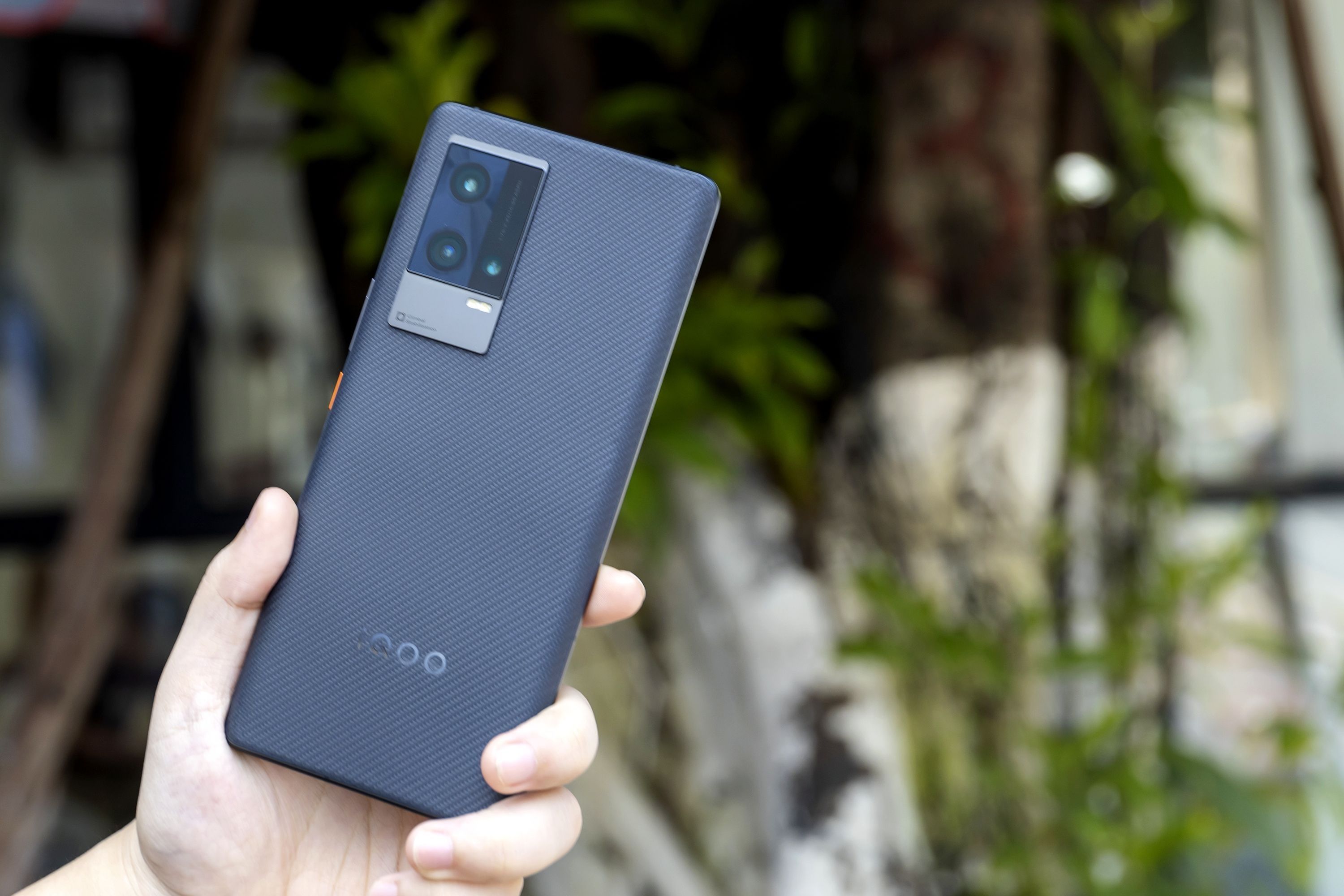 iqoo|iQOO 8 Pro：性能实力拔尖，职业选手同款游戏旗舰