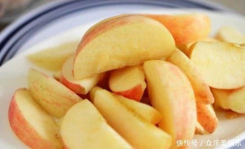 苹果和此物一起煮,每天一碗,口臭没了,失眠好了,胖人越吃越瘦