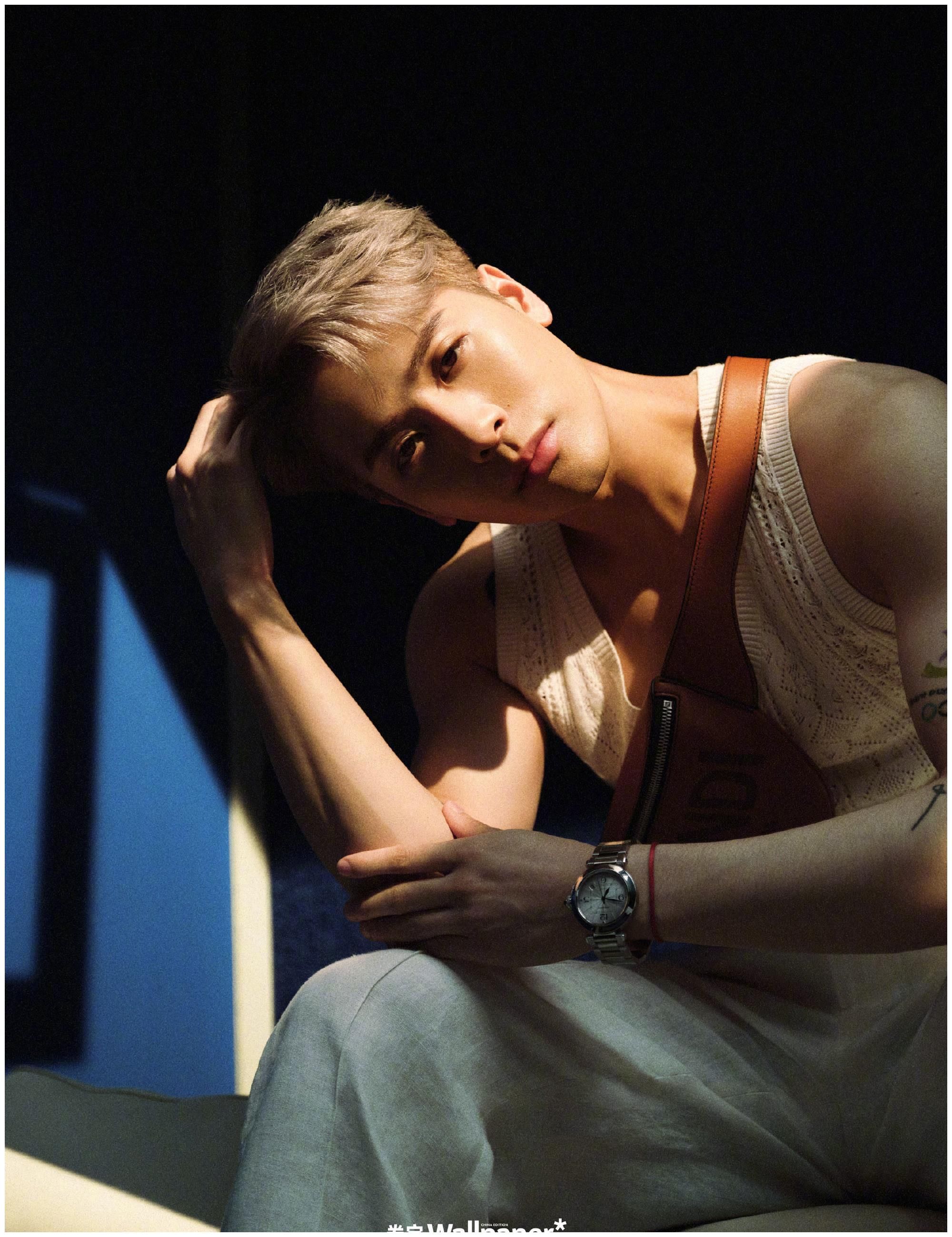 王嘉尔加盟密逃三,回国不久资源这么好,可以让内娱变天的男人!