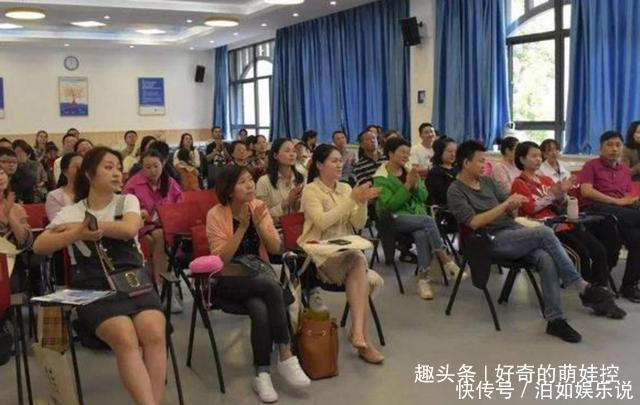 家庭主妇|总打扮和从不打扮的妈妈,养出来的孩子,20年后差得不是一星半点