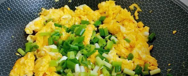 葱油酱面:简单的做法,也能有出众的味道