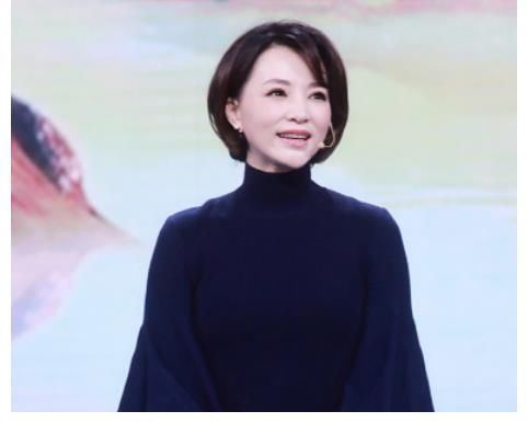 董卿连续4年缺席央视春晚,节目组道出真相,太令人惋惜!