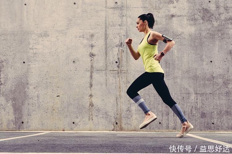 膝盖|跑者切记重点在跑步的时候,千万要避免这4点