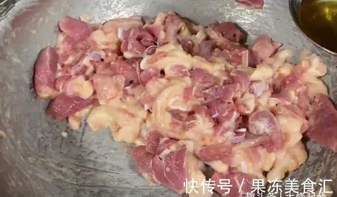 青小米椒|孜然羊肉,微辣鲜香,肉质鲜嫩,一上桌就抢光