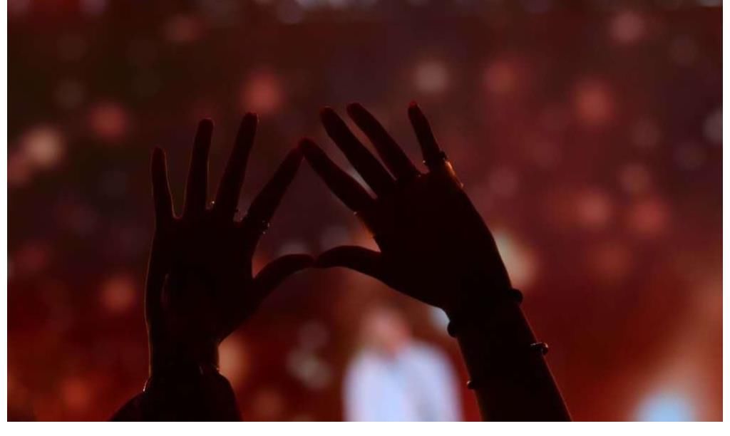 心理健康|快男评委:他们都很好,我选华晨宇;时间证明,选择华晨宇没有错