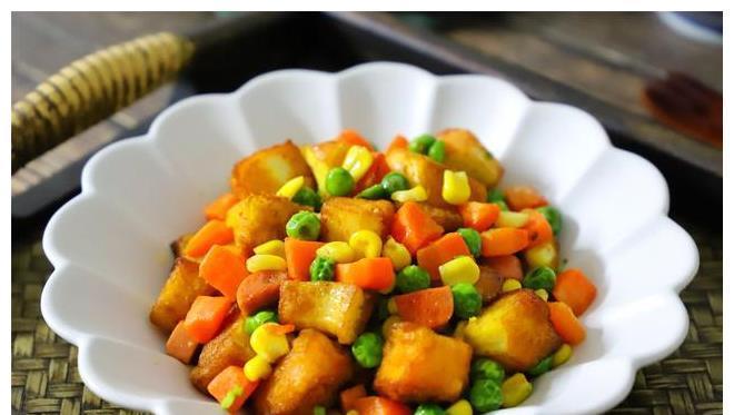 馒头|1个馒头2个鸡蛋,做成快手早餐,酥脆可口又营养,孩子最爱