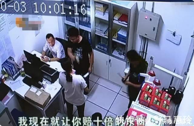 口渴|孩子逛超市口渴,宝妈拿空饮料瓶结账,收银员:麻烦10倍赔偿