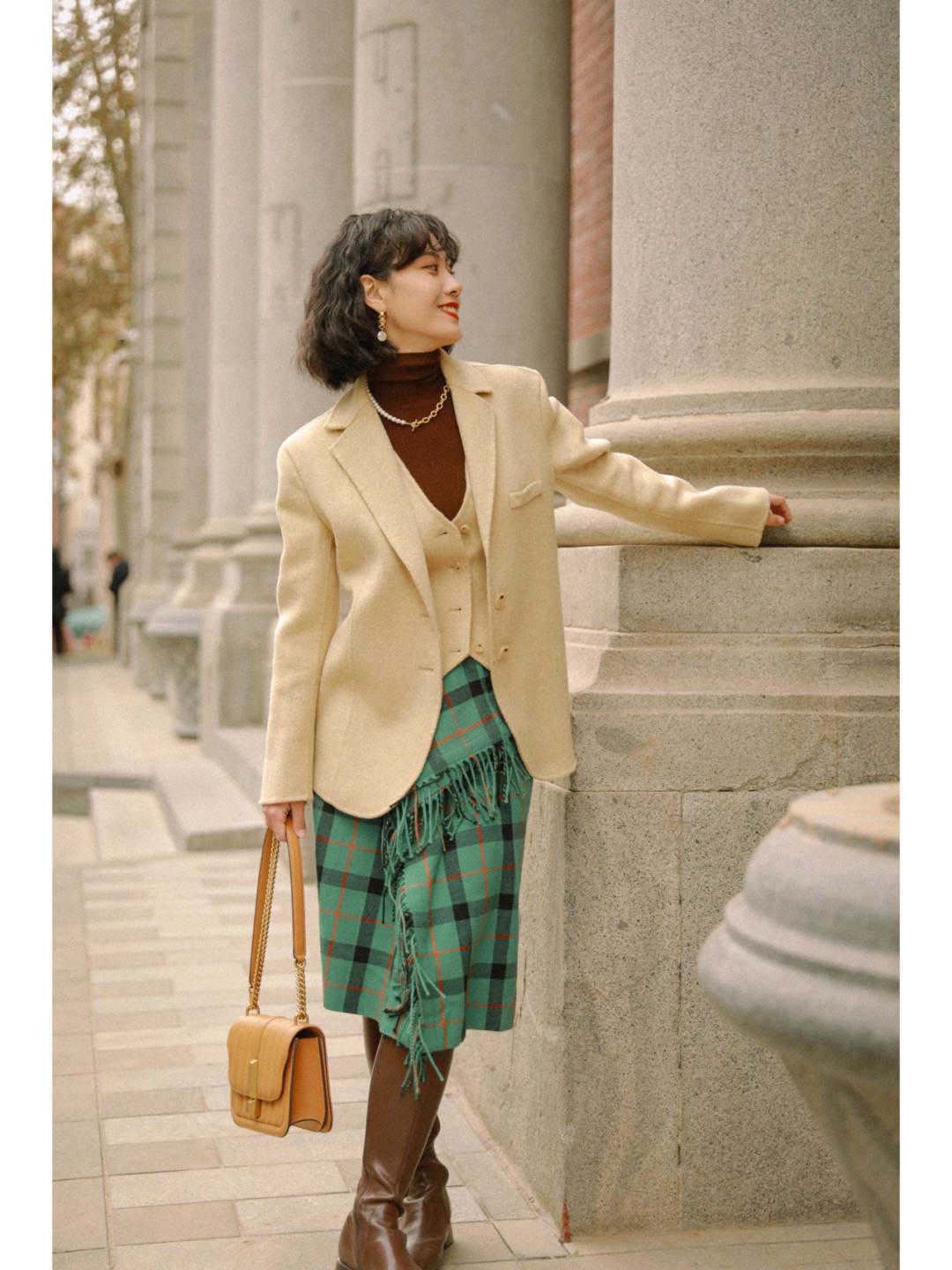 大衣 短款大衣的复古搭法,带你美出新高度