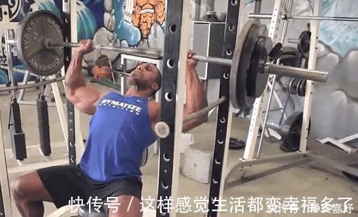 健身|男生如何健身，能让肩膀更宽这三部分肌肉很重要，千万别忽视