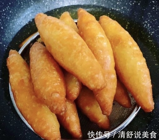 3个红薯,打2个鸡蛋,做家人爱吃的小零食,外脆里软,总不够吃