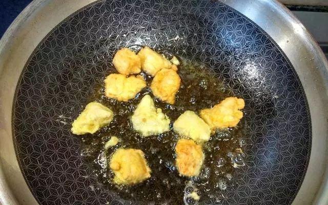 开胃|鸡肉不要老红烧了,这么做,酸甜开胃,好吃又好做