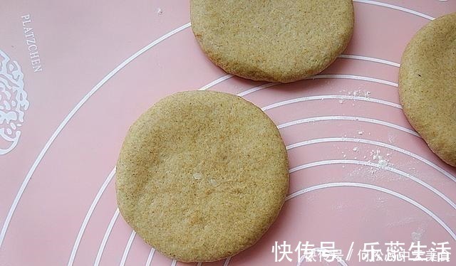 瘦身|夏天,少吃米饭馒头多吃它,暄软醇香,辅助瘦身,简单好做零难度!