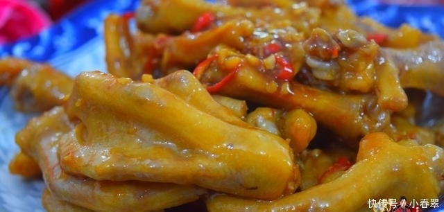 蒜汁鸭掌最好吃的做法,简单美味又下饭,看看你喜欢吃不?