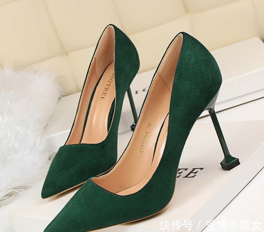 建议|建议大家:高跟鞋就买下面这些款式,搭裤袜,暖美忒时暖