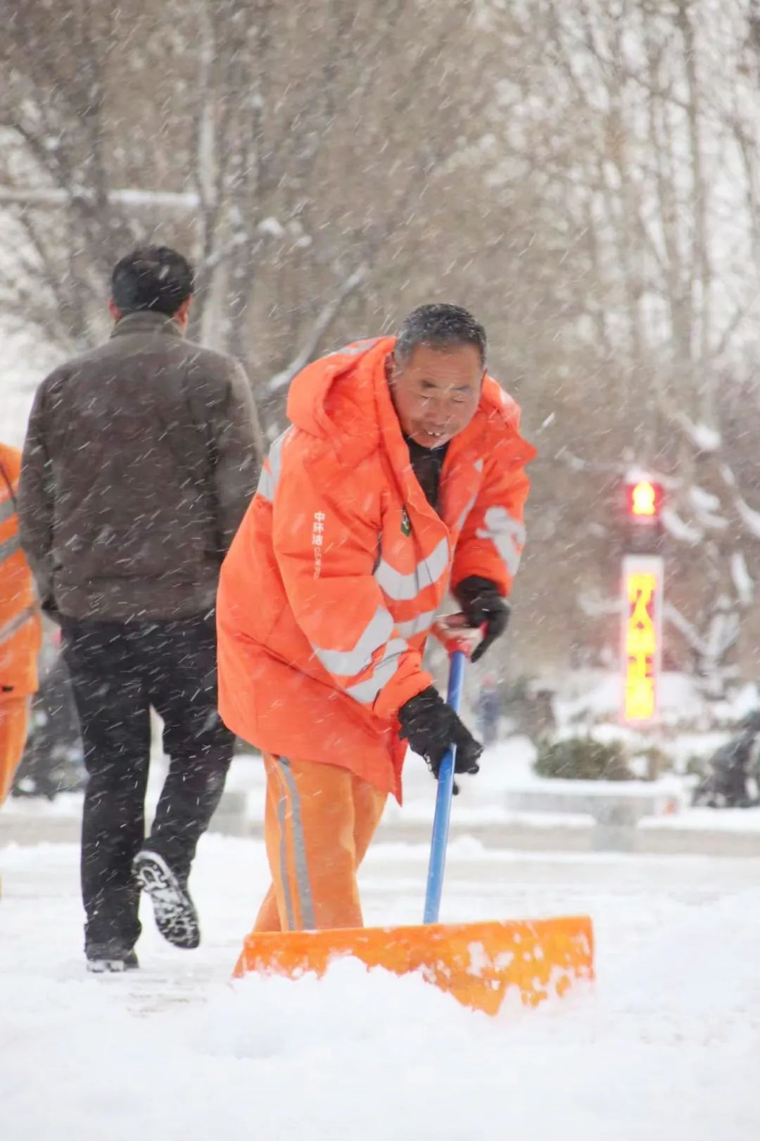 辛晓磊|雪落下的业达——满目处处皆风景，一举一动俱温情