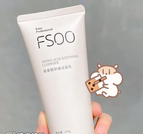 00后学生党返校行李箱里的爱用物，十几块钱get，被室友追着要！