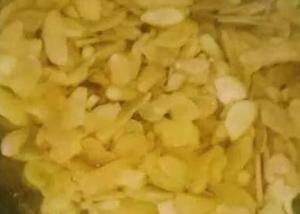 脱发|奉劝大家:谁能想到,洗头时加点料,不出7天头发乌黑又浓密