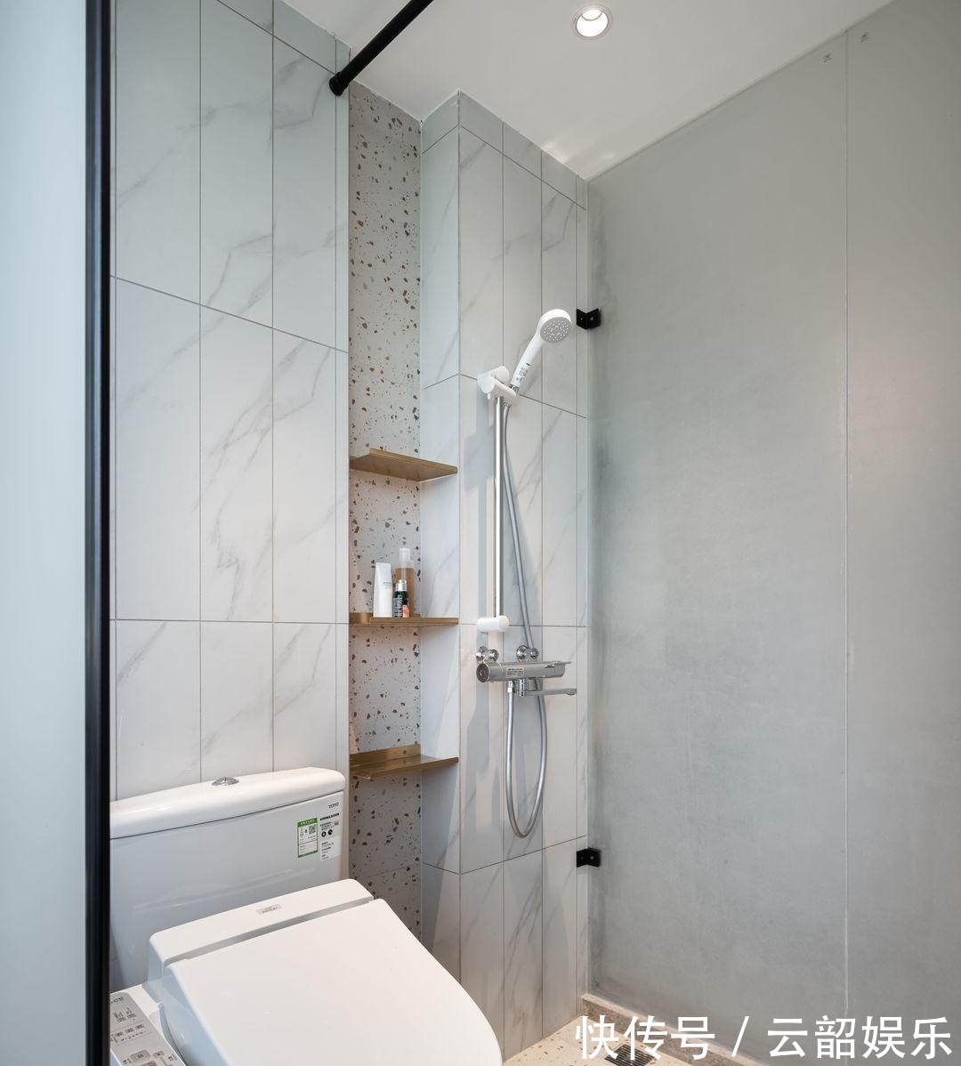 何雨晴|佩服!她把仅55㎡的家重新改造,有“4室”两卫,老破小逆袭成功