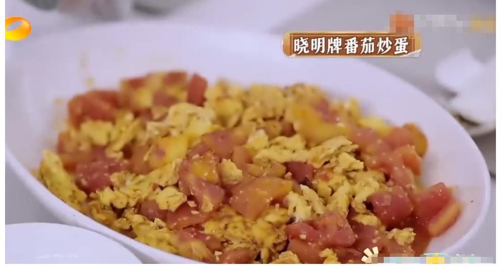 龚俊|中餐厅5确定没剧本？能做一桌菜的黄晓明，却搞不定西红柿炒蛋