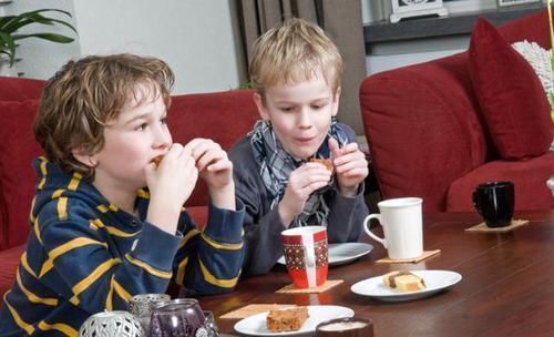 秘密|“妈妈,告诉你个秘密”,宝妈听完一身冷汗,带着儿子赶往医院