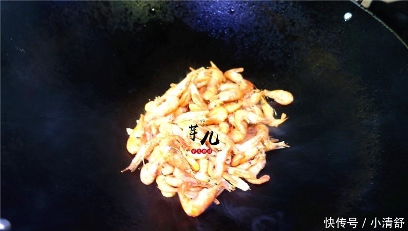 小河虾好吃的做法,简单美味,酥香可口,下酒又补钙