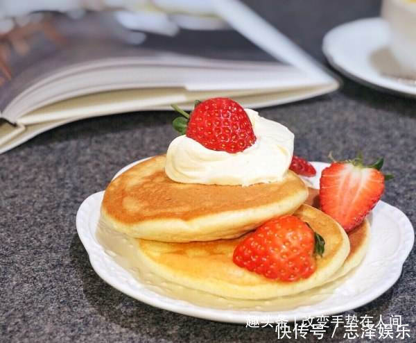 家庭自制蛋糕, 15分钟做好, 不用电饭锅不用烤箱, 非常松软。