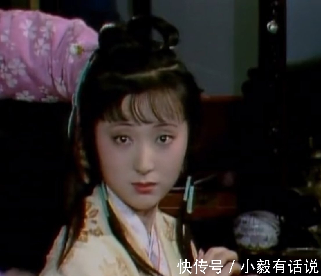 四大家族!薛宝钗是“花王”,林黛玉的生日是花朝节,谁才是群芳之首?