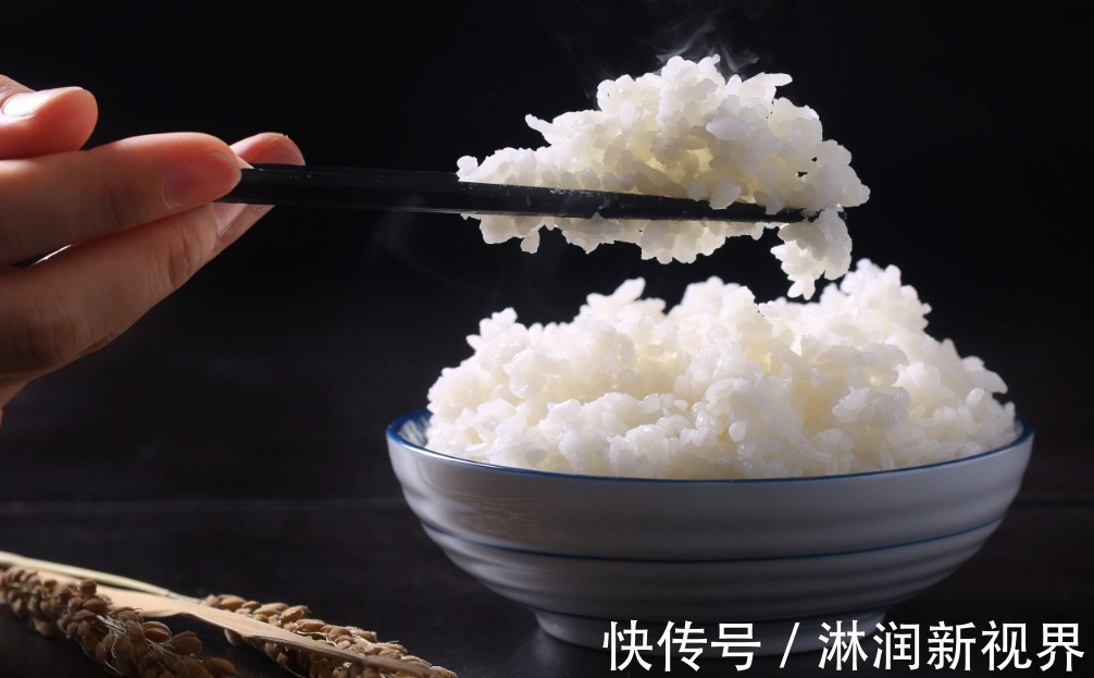 蒸米饭，外行只会加水！多加2样，蒸得更快，香软可口，粒粒分明