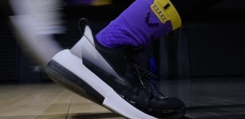 脚感 脚感最舒服的实战鞋?可你能不能硬一点啊!