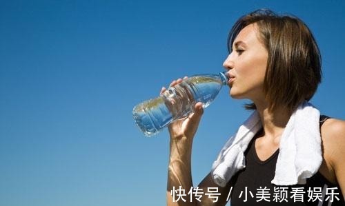 有气质|不长斑的女人,大多有6个好习惯,若你也做到,人显漂亮有气质