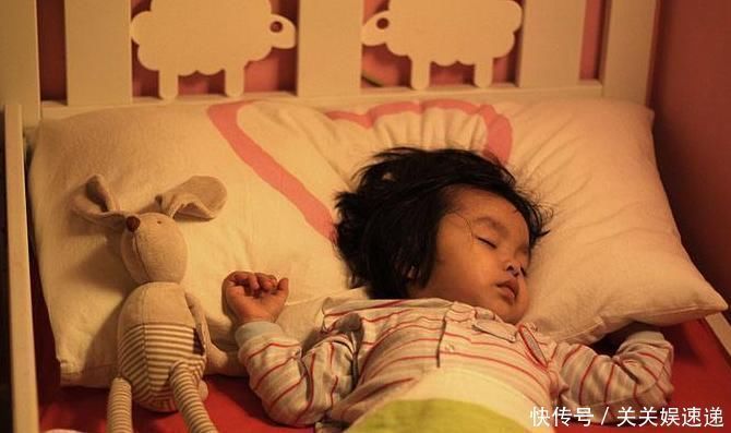 高个子|若孩子腿部有以下特征,身高往往会“后发制人”,大长腿跑不了