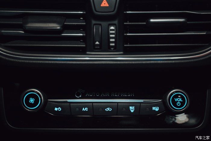 魅力雪境-与福克斯一起探索呼伦贝尔的冬天