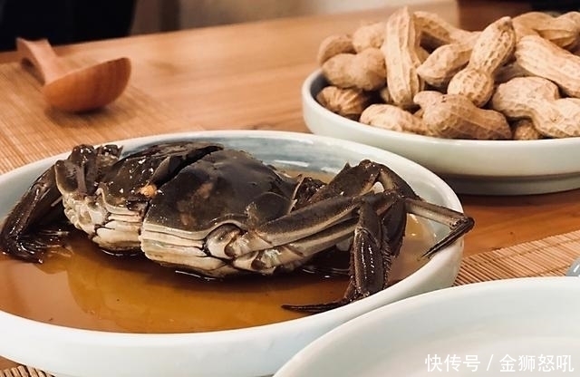 屏幕|贾雨村吃大闸蟹,隔着屏幕都香