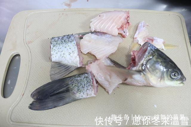 花23元买了一条鱼，做了4道菜发到朋友圈，纷纷点赞不服不成